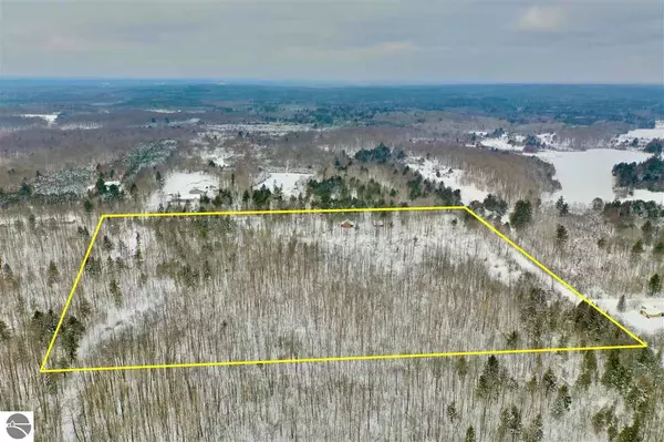 Tustin, MI 49688,20908 Lakola Road