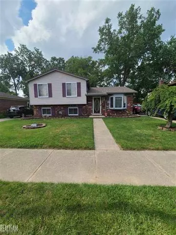 16643 WATERMAN, Roseville, MI 48066