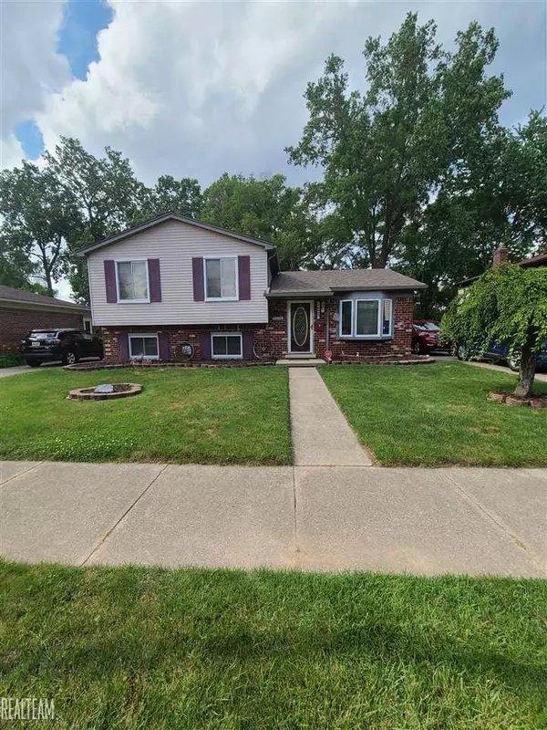 Roseville, MI 48066,16643 Waterman