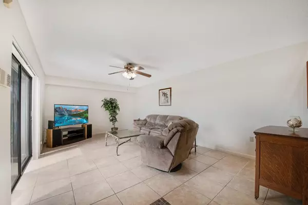 Boynton Beach, FL 33436,619 Buttonwood LN