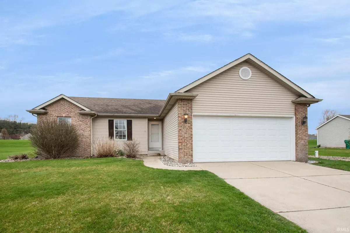 Granger, IN 46530-4802,13815 GREEN MEADOW Court