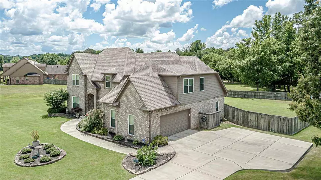 475 CROOKED CREEK DR, Oakland, TN 38060