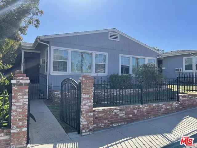 68 Oak St, Camarillo, CA 93010