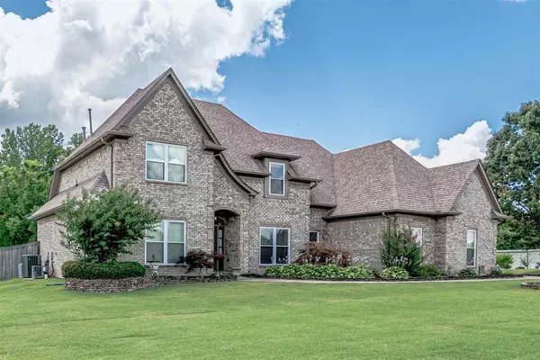 Oakland, TN 38060,475 CROOKED CREEK DR