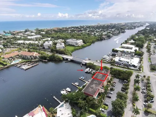 Delray Beach, FL 33483,801 Palm TRL 10