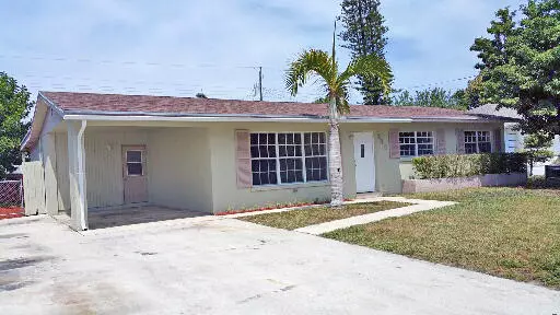 690 W 34th ST, Riviera Beach, FL 33404