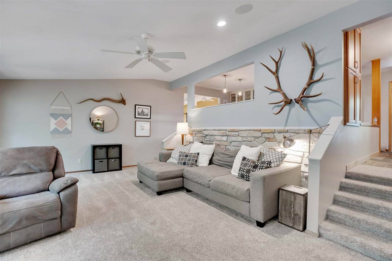 Middleton, WI 53562,5036 Sunrise Ridge Tr