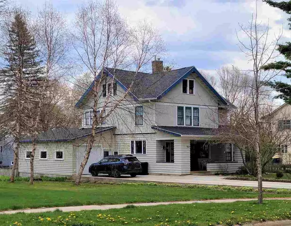 317 S Rusk Ave, Viroqua, WI 54667-5