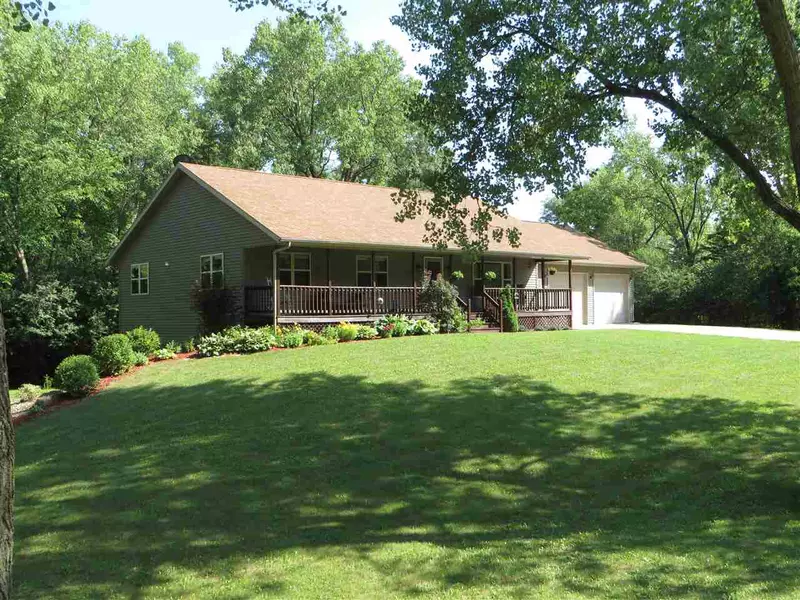 W3677 Nancy Ct, Markesan, WI 53946