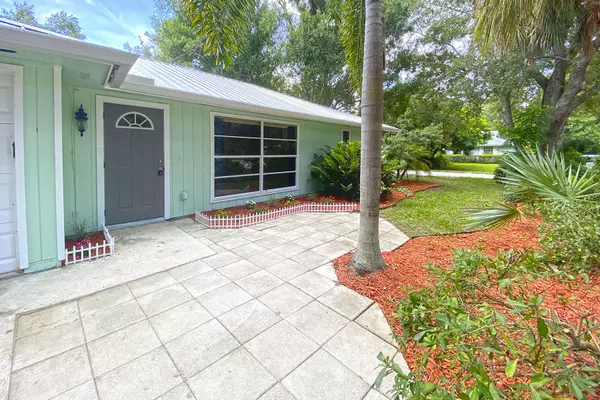 Vero Beach, FL 32968,4875 1st ST