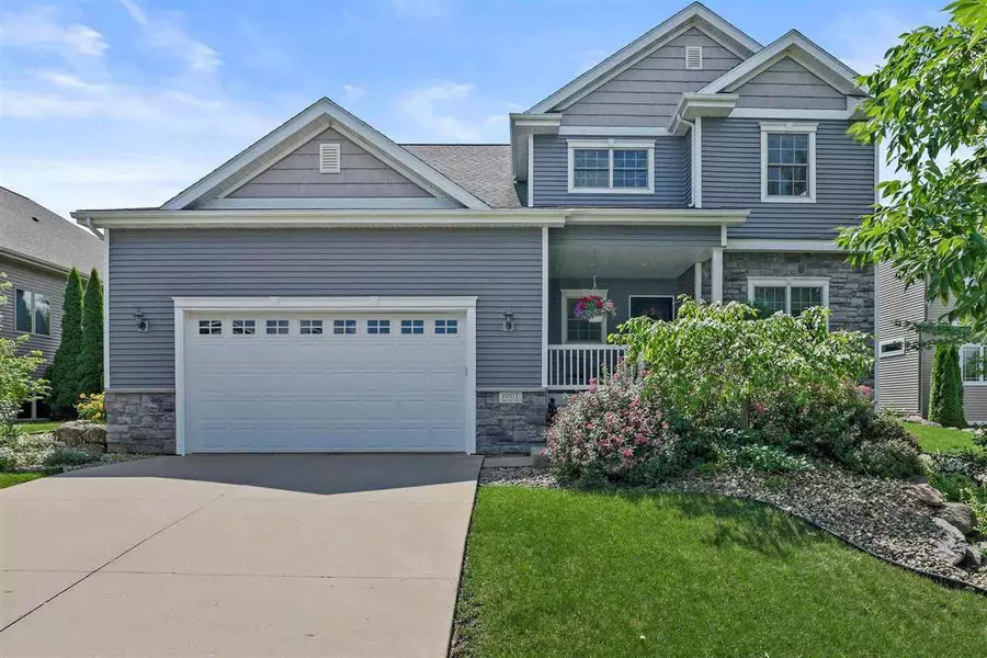 1007 Hillside Cir, Verona, WI 53593