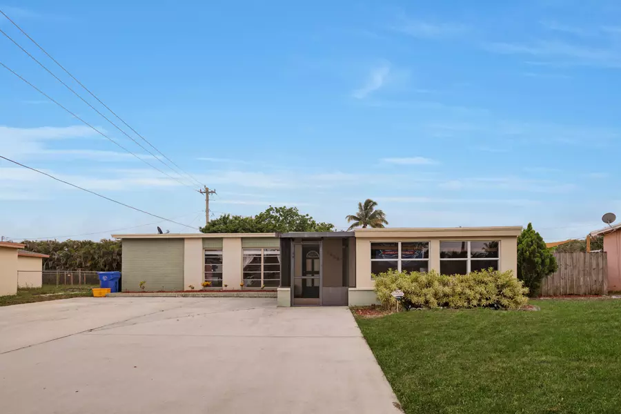 1408 W Broward ST, Lantana, FL 33462