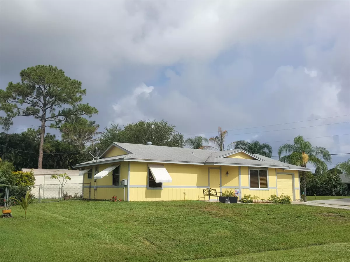 Port Saint Lucie, FL 34984,1102 SW Ithaca ST