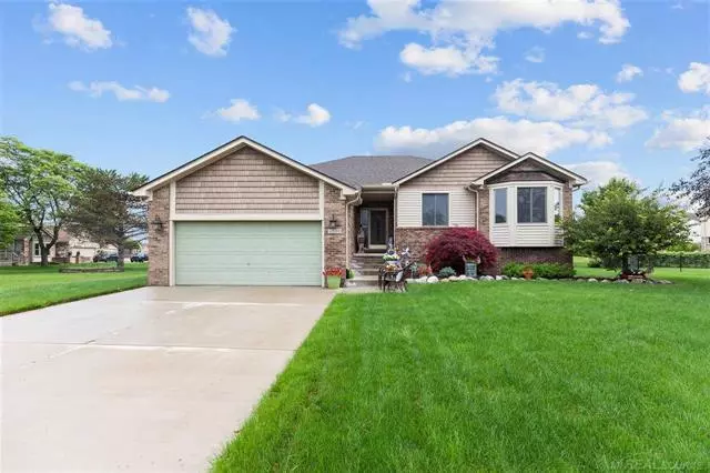 43180 BILAND, Clinton Township, MI 48038