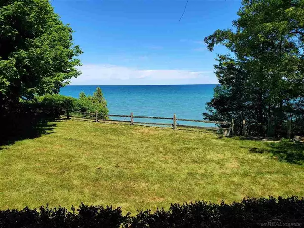 Port Sanilac, MI 48469,845 S Lakeshore