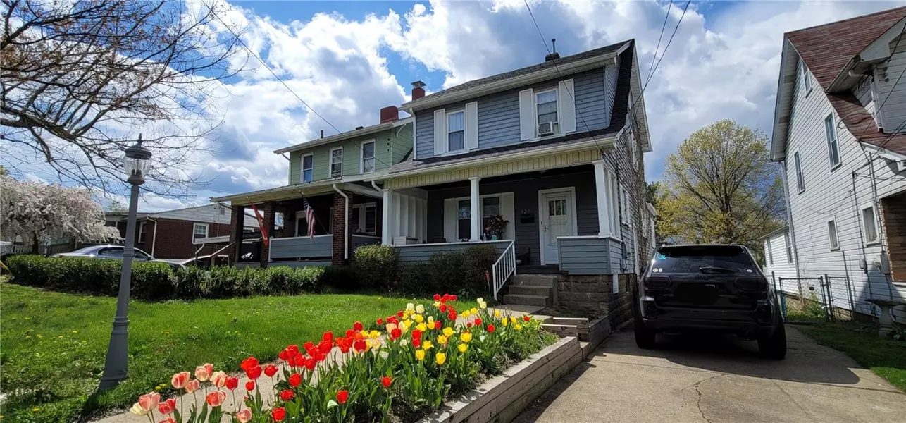 527 McCully St, White Oak, PA 15131