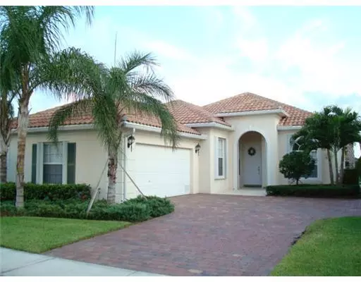 8166 Laborie LN, Wellington, FL 33414