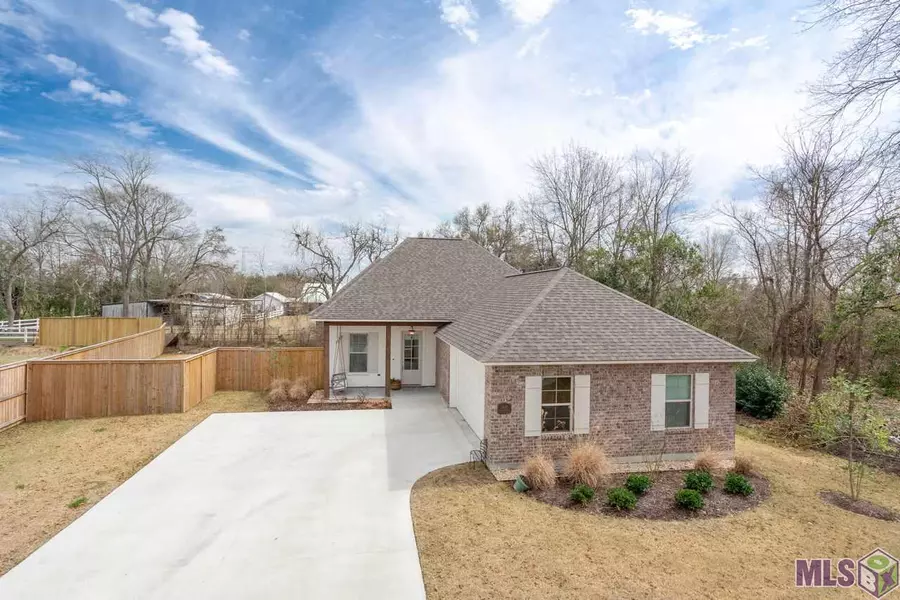 3637 SUGAR HARVEST CT, Addis, LA 70710