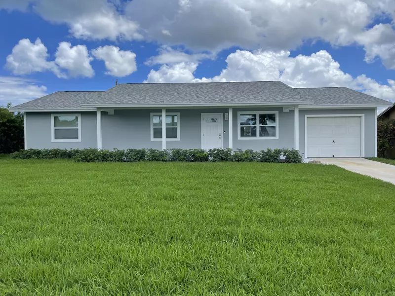 7406 SE Craig ST, Hobe Sound, FL 33455