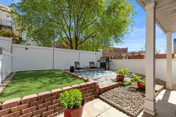 Union City, NJ 07087,310 6TH ST #3