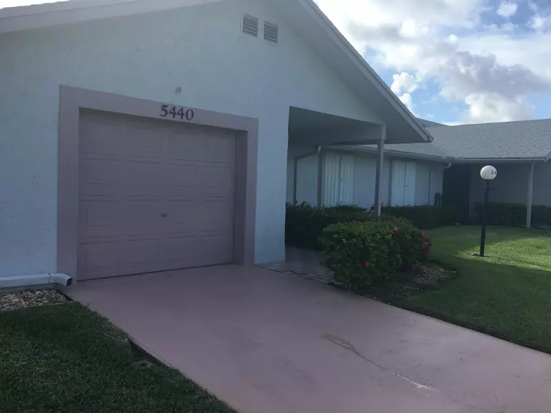 5440 Crystal Anne DR, West Palm Beach, FL 33417