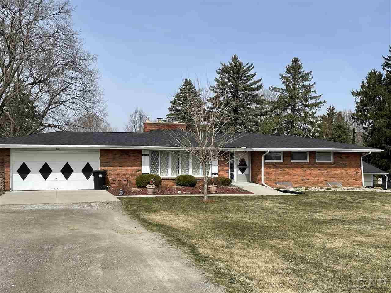 2618 N Adrian, Adrian, MI 49221