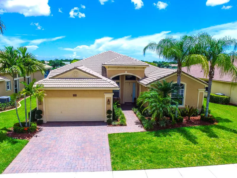 9470 Lantern Bay CIR, West Palm Beach, FL 33411