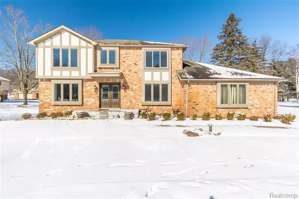 440 ABBEY WOOD CRT, Rochester, MI 48306