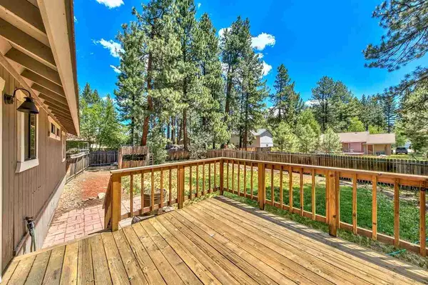 Truckee, CA 96161,10164 Laburnham Circle