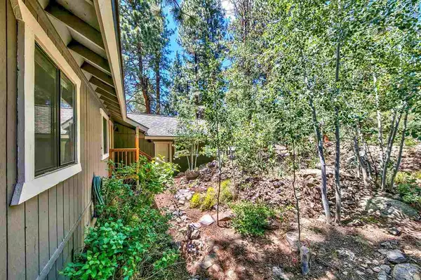 Truckee, CA 96161,10164 Laburnham Circle