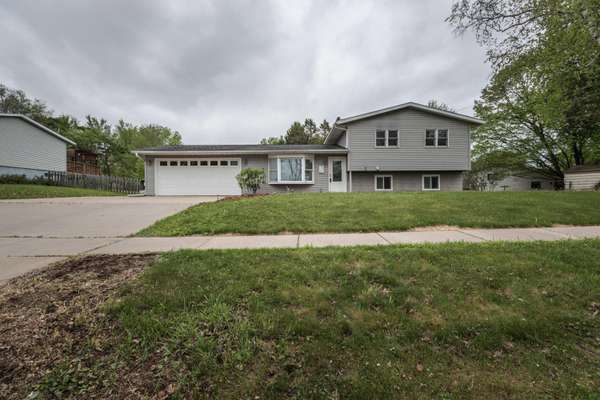 731 Wagon Dr, West Salem, WI 54669