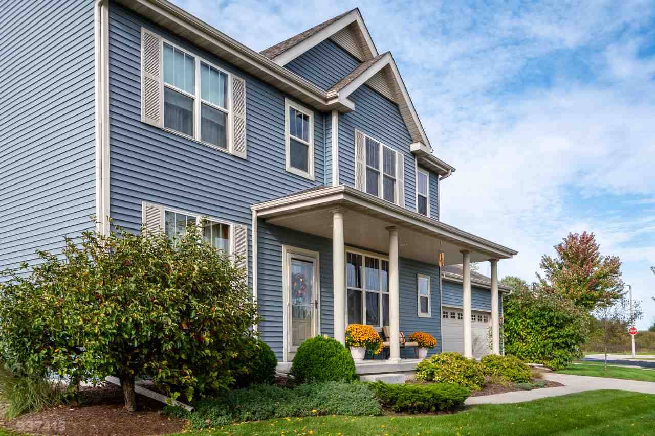 Middleton, WI 53562,8768 White Coral Way