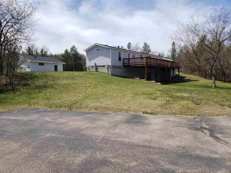 508 Regal Forest Tr, Nekoosa, WI 54457