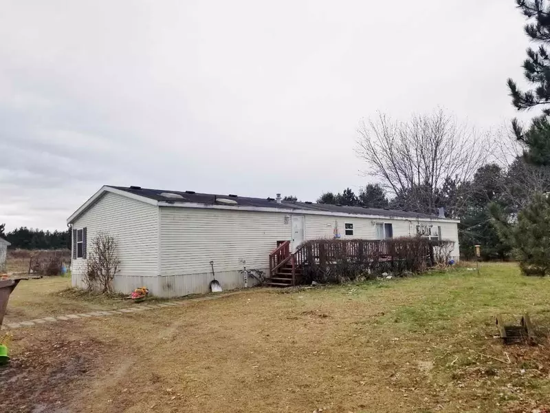 25425 Brimstone Ave, Warrens, WI 54666-7563