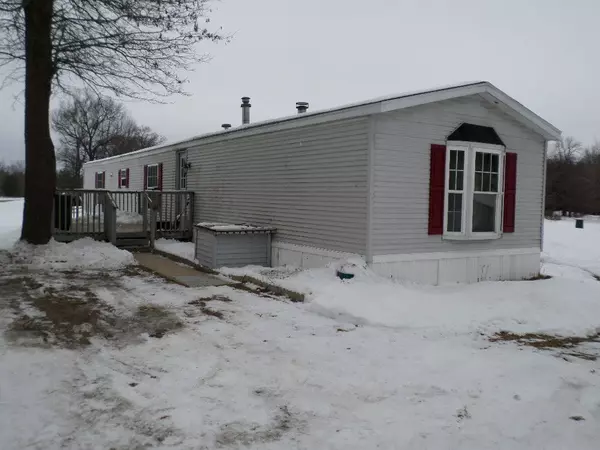 W1985 Crampton Rd, Warrens, WI 54666