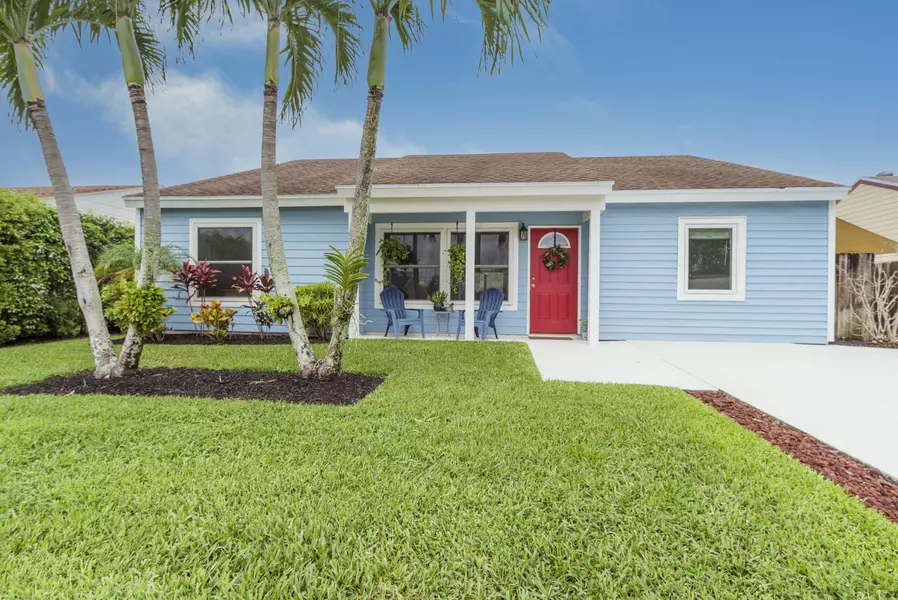 5246 W Canal CIR, Lake Worth, FL 33467