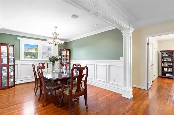 Cliffside Park, NJ 07010,10 CORTLAND PL