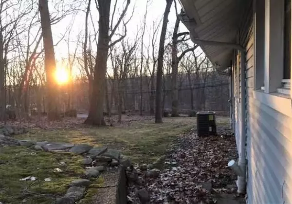 Park Ridge, NJ 07656,90 HIGHLAND ST