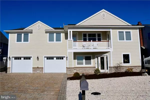 379 ALDO DR, Toms River, NJ 08753