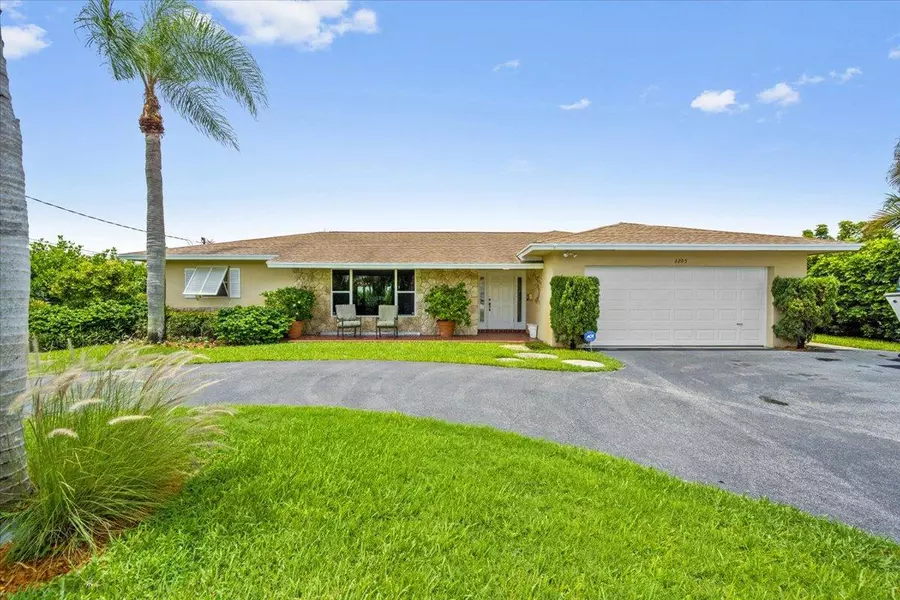 3205 Canal DR, Boynton Beach, FL 33435