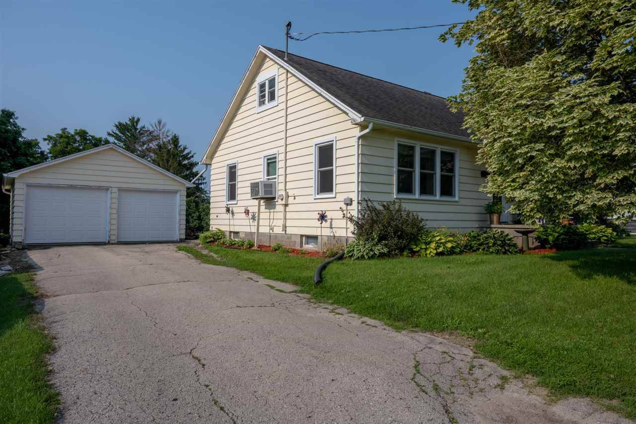 Elroy, WI 53929,105 Center St