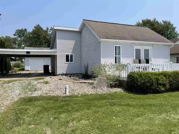 2203 S Lakeshore Drive, Albion, IN 46701