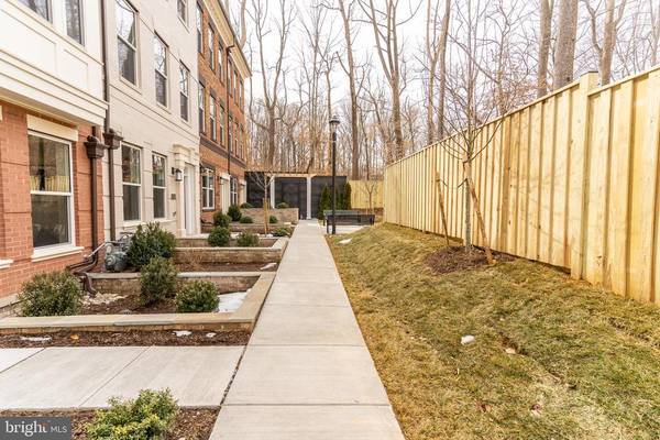 North Bethesda, MD 20852,10336 GROSVENOR PL #LOT 3