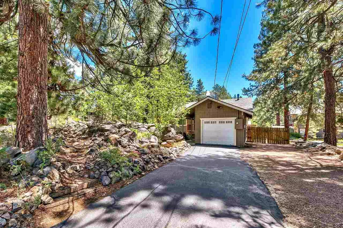 Truckee, CA 96161,10164 Laburnham Circle