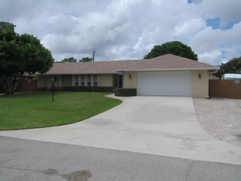 38 W Rubber Tree DR, Lake Worth, FL 33467