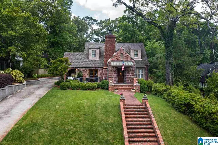 2916 THORNHILL ROAD, Mountain Brook, AL 35223