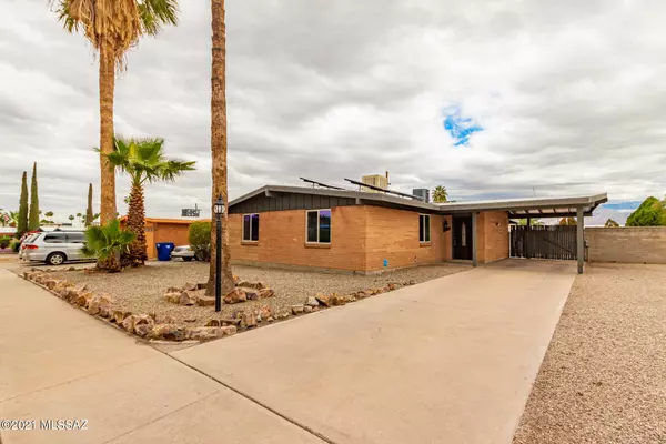 8311 E Appomattox Street, Tucson, AZ 85710