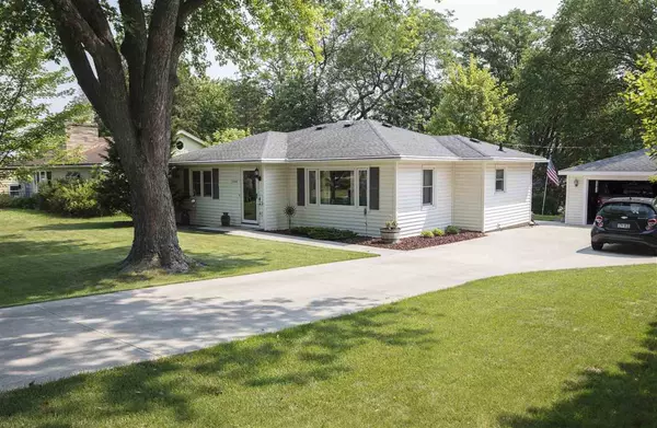 5504 Monona Pass, Monona, WI 53716