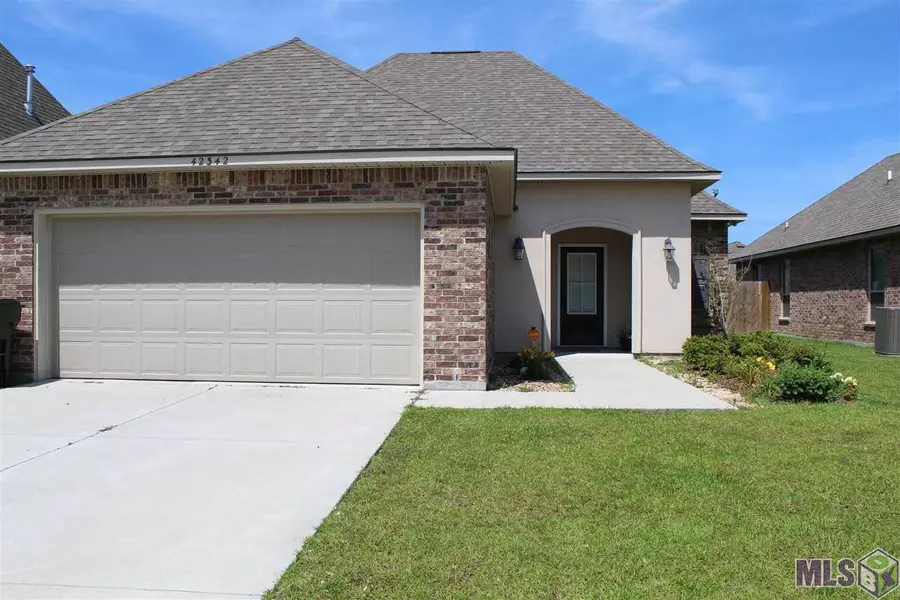 42342 LAKESTONE DR, Prairieville, LA 70769