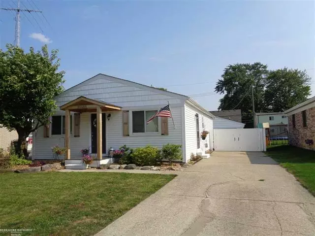 20480 WILLIAMSON, Clinton Township, MI 48035